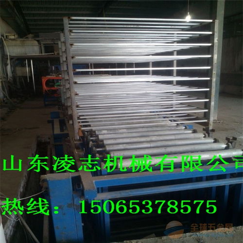 建筑保溫板生產(chǎn)設(shè)備與隔熱隔音材料制造技術(shù)探析